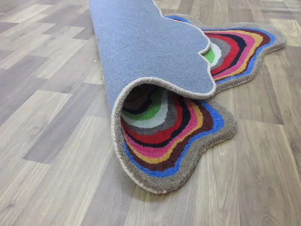 Wave_Irregular_Hand_Tufted_Carpet