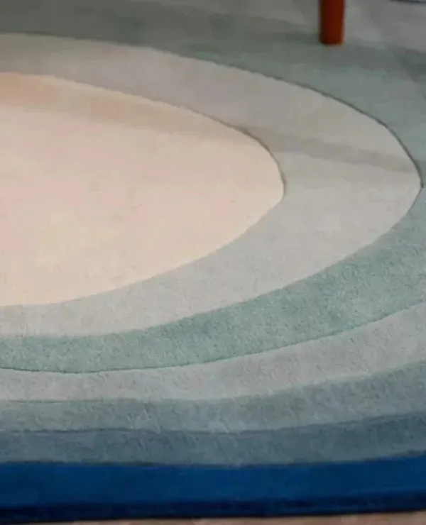 Halo_Irregular_Hand_Tufted_Carpet
