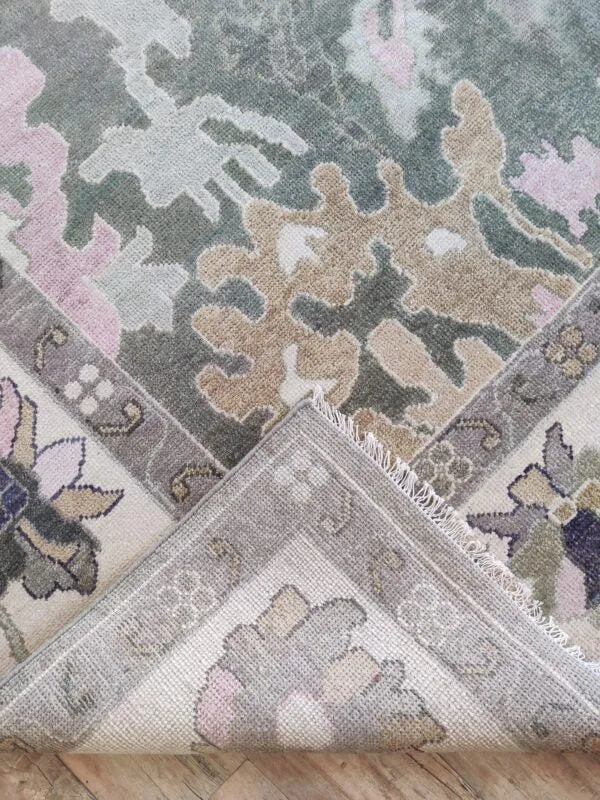 Vibrant_Hand_Knotted_Carpet_Rugs