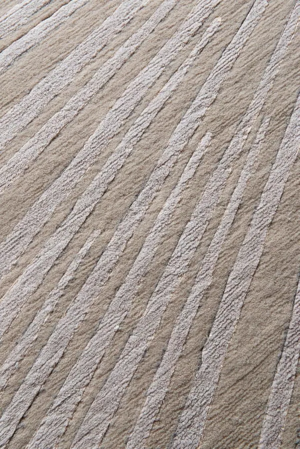 Ethereal_Hand_Tufted_Carpet_Rug