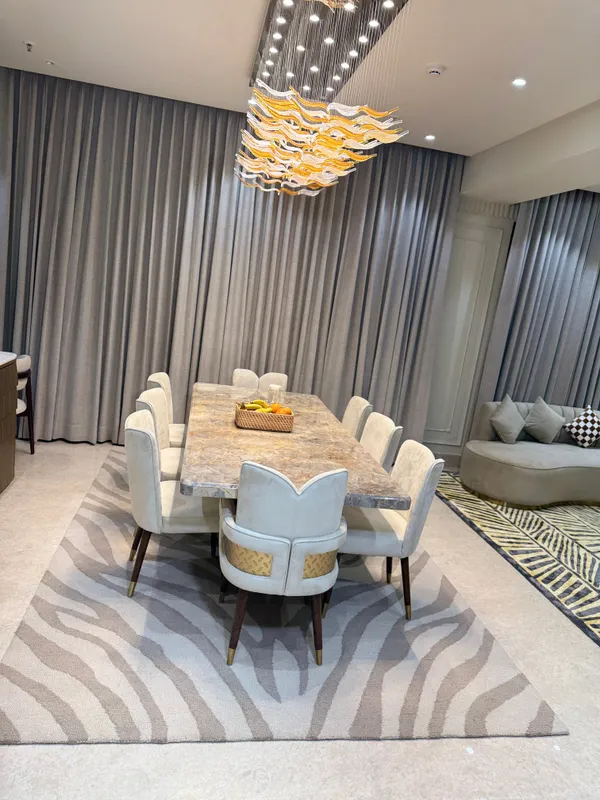 Echo_Irregular_Hand_Tufted_Carpet