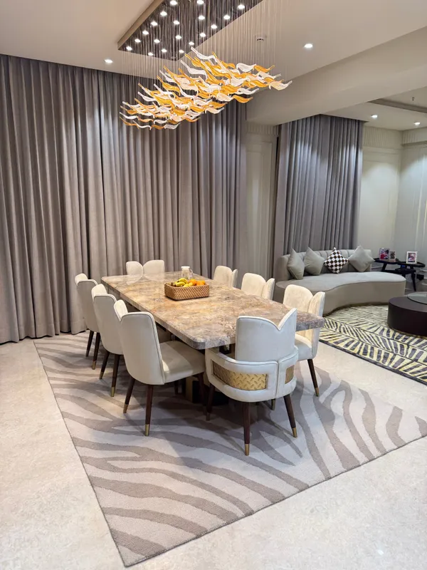 Echo_Irregular_Hand_Tufted_Carpet