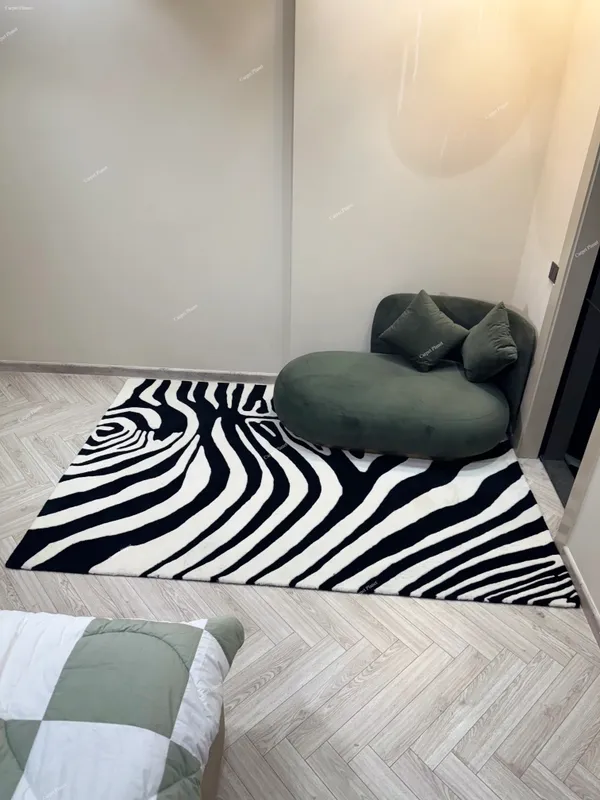 Arial_Irregular_Hand_Tufted_Carpet