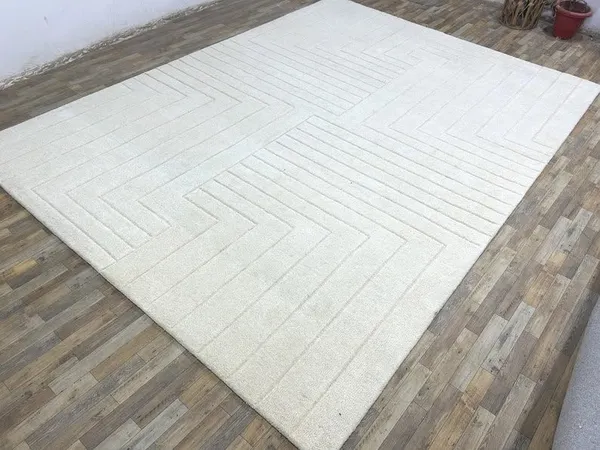 Lumira_Hand_Tufted_Carpet_Rug