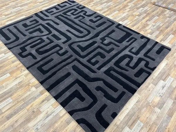 Vantara_Hand_Tufted_Carpet_Rug