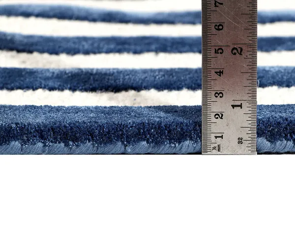 Vexa_Irregular_Hand_Tufted_Carpet_Rug
