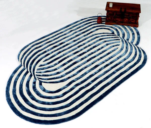 Vexa_Irregular_Hand_Tufted_Carpet_Rug