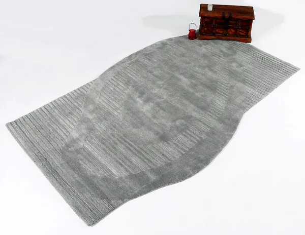 Tova_Irregular_Hand_Tufted_Carpet_Rug