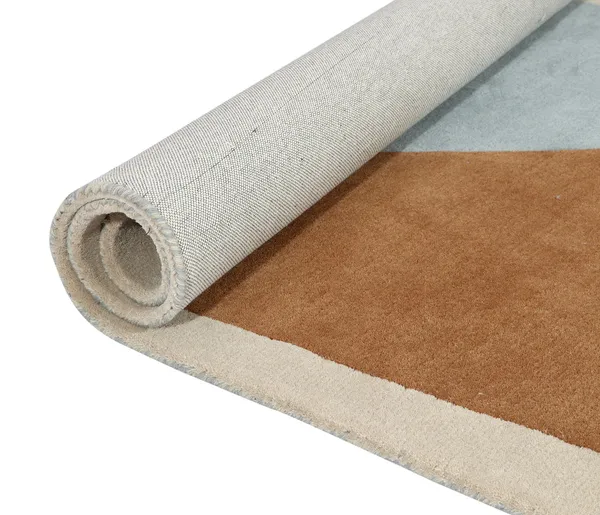 Sola_Irregular_Hand_Tufted_Carpet_Rug