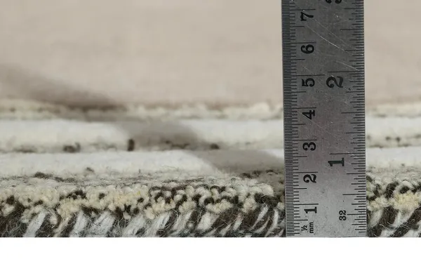Ozia_Irregular_Hand_Tufted_Carpet_Rug