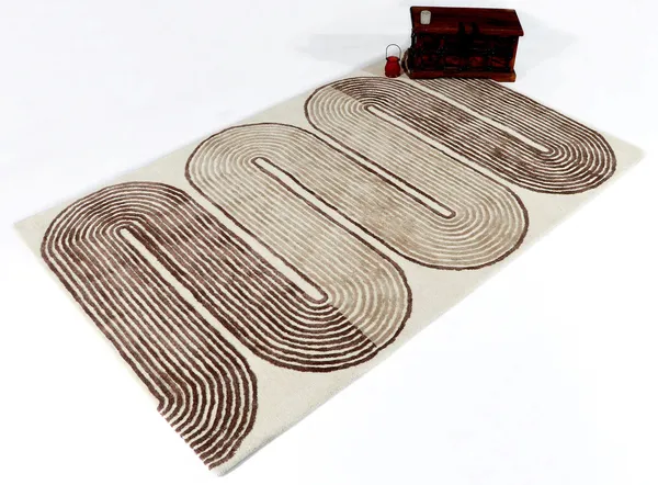 Nira_Irregular_Hand_Tufted_Carpet_Rug