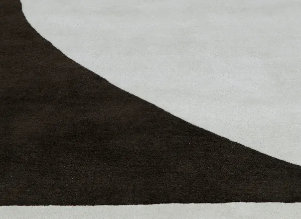 Rova_Irregular_Hand_Tufted_Carpet_Rug
