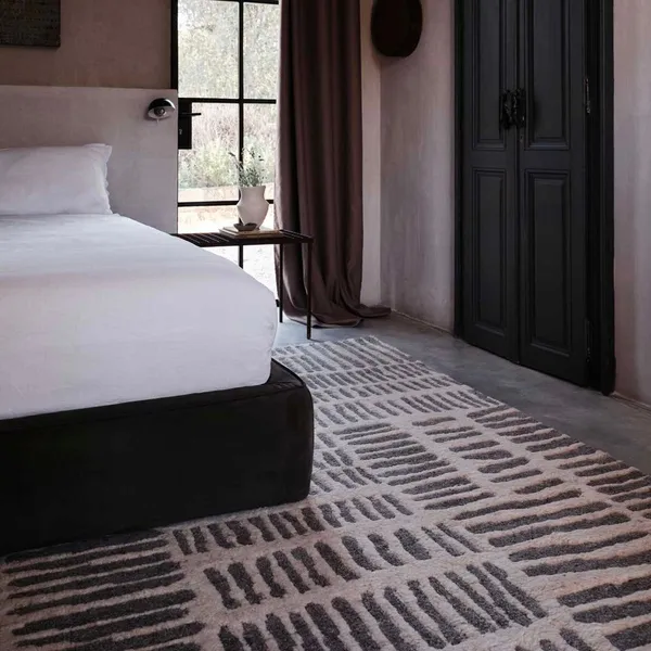 Avenza_Hand_Tufted_Carpet_Rug