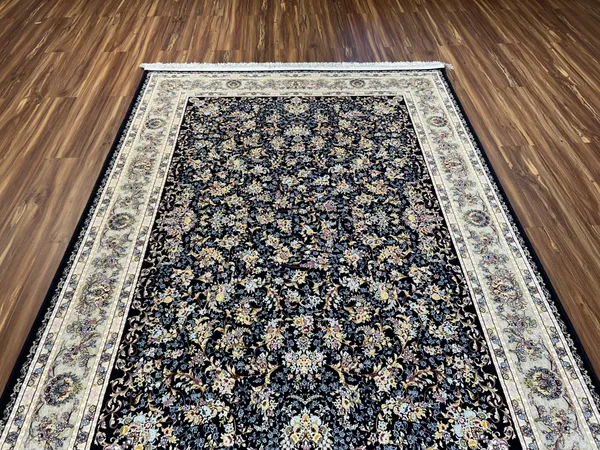 Kourosh_Iranian_Carpet_Rug_5x7