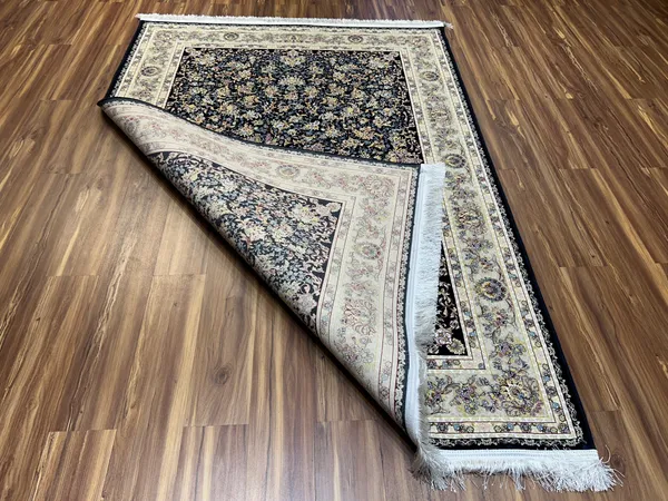 Kourosh_Iranian_Carpet_Rug_5x7