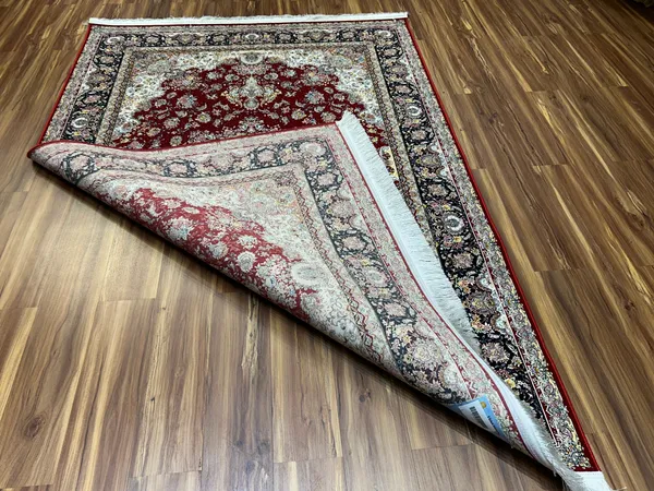 Shirin_Iranian_Carpet_Rug_5x7