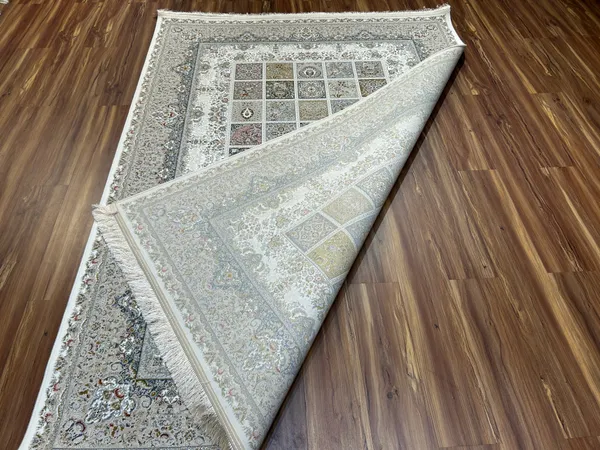 Darius_Iranian_Carpet_Rug_5x7