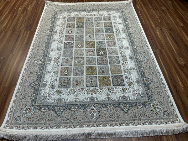 Darius_Iranian_Carpet_Rug_5x7