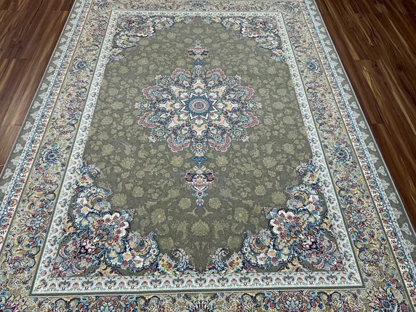 Kian_Iranian_Carpet_Rug_5x7