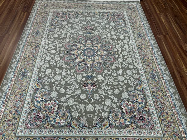 Hoshang_Iranian_Carpet_Rug_5x7