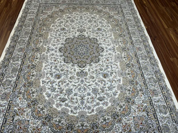 Farhad_Iranian_Carpet_Rug_5x7