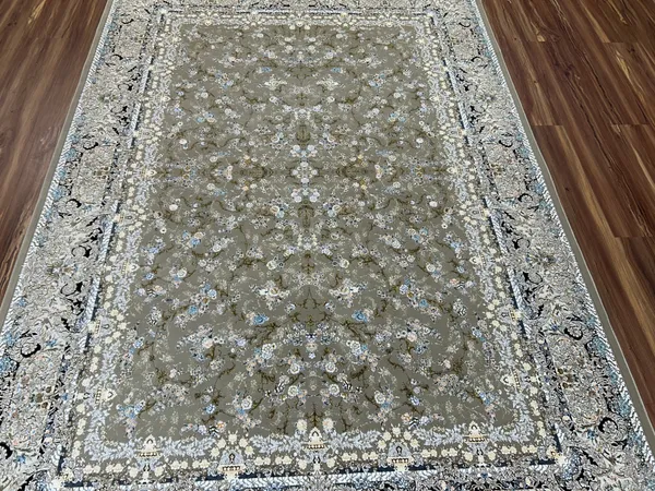 Bijan_Iranian_Carpet_Rug_5x7