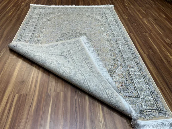 Esfandiar_Iranian_Carpet_Rug_5x7