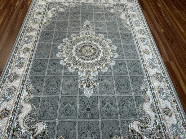 Keyvan_Iranian_Carpet_Rug_5x7