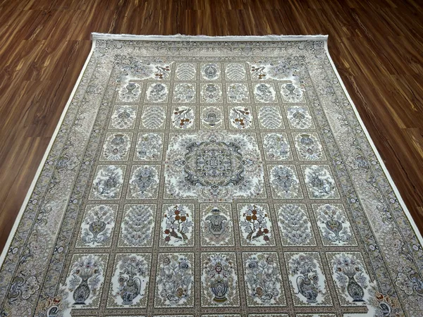 Tahmineh_Iranian_Carpet_Rug_5x7