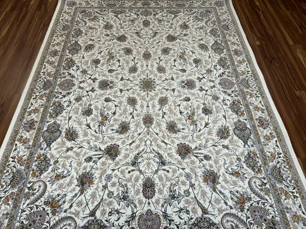 Kamran_Iranian_Carpet_Rug_5x7