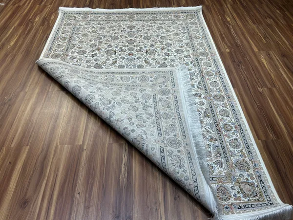 Hormoz_Iranian_Carpet_Rug_5x7