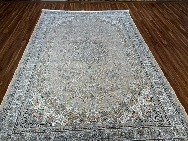 Tahmineh_Iranian_Carpet_Rug_6x9