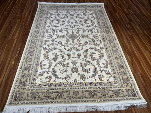 Golnaz_Iranian_Carpet_Rug_6x9