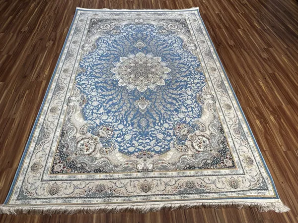 Keyvan_Iranian_Carpet_Rug_6x9