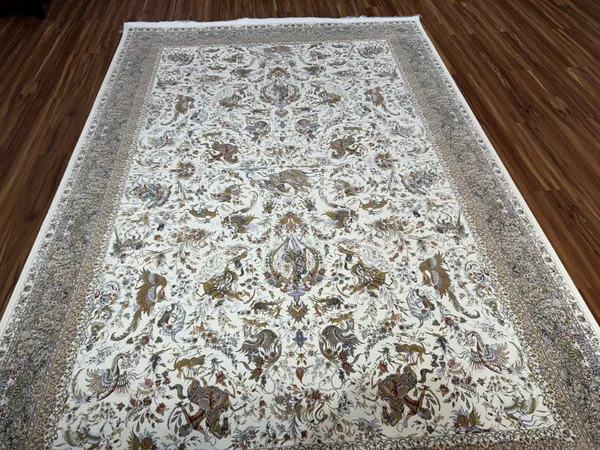 Farnaz_Iranian_Carpet_Rug_6x9