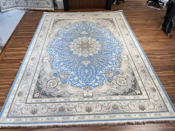 Parvaneh_Iranian_Carpet_Rug_10x13