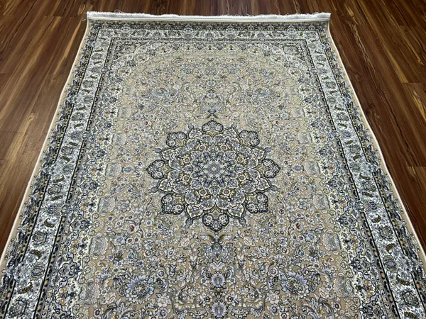 Jaleh_Iranian_Carpet_Rug_4x6