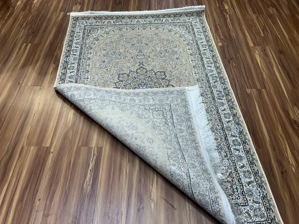 Jaleh_Iranian_Carpet_Rug_4x6