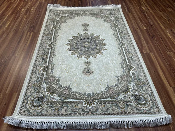 Niloofar_Iranian_Carpet_Rug_4x6