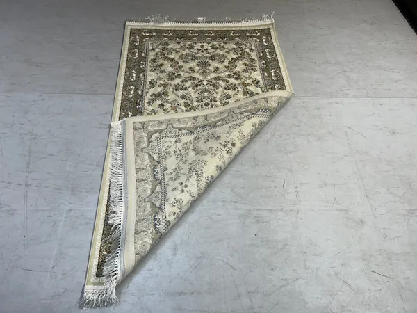 Golmehr_Iranian_Carpet_Rug_3x5