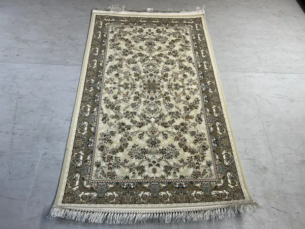 Golmehr_Iranian_Carpet_Rug_3x5