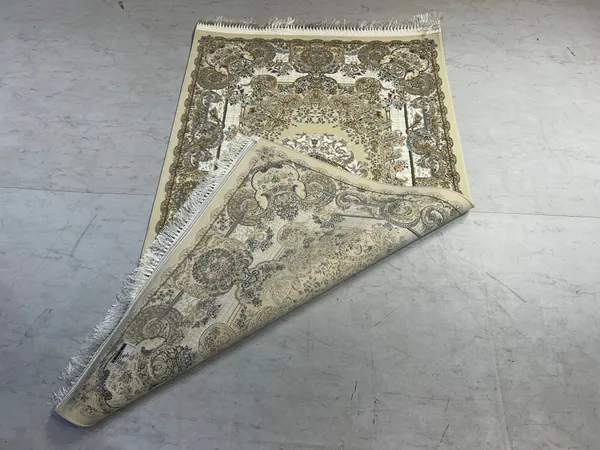 Sharmeh_Iranian_Carpet_Rug_3x5