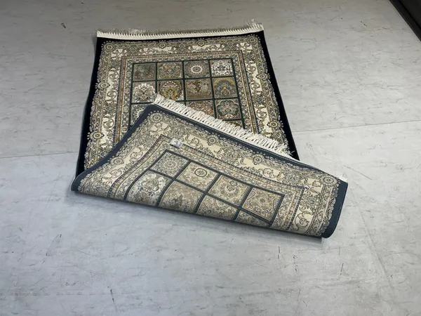Hormeh_Iranian_Carpet_Rug_3x5