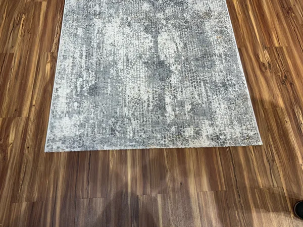 Calm_Current_Modern_Carpet_Rug_4x6