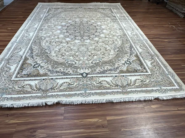 Parvaneh_Iranian_Carpet_Rug_9x12