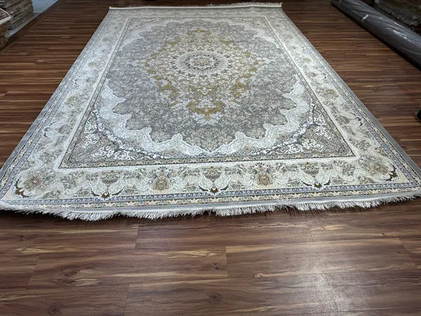 Vardis_Iranian_Carpet_Rug_8x11