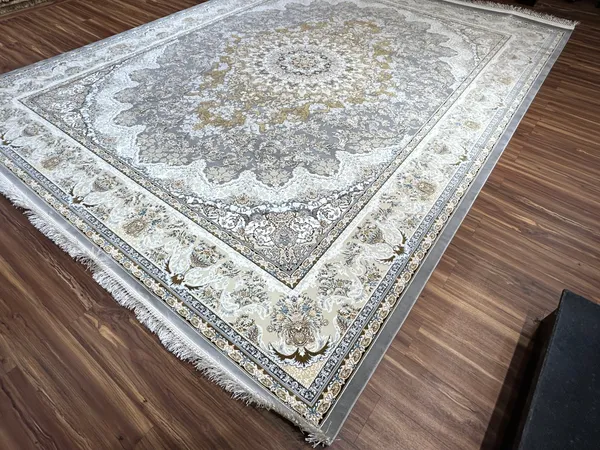 Vardis_Iranian_Carpet_Rug_8x11