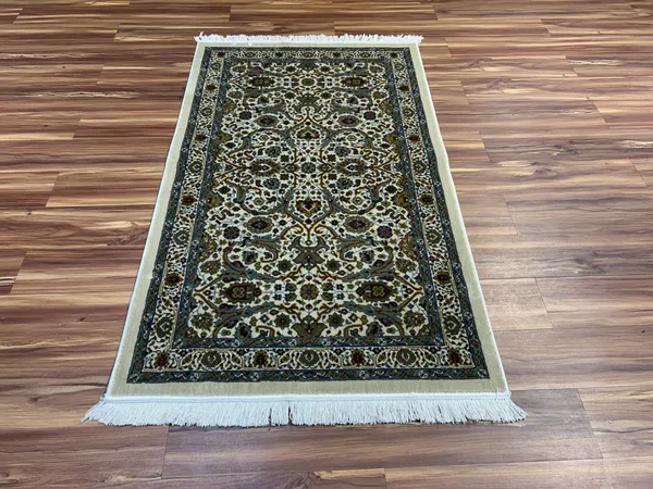 Daria_Persian_Carpet_Rug_3x5