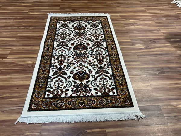 Anousha_Persian_Carpet_Rug_3x5