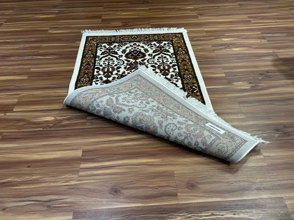 Anousha_Persian_Carpet_Rug_3x5
